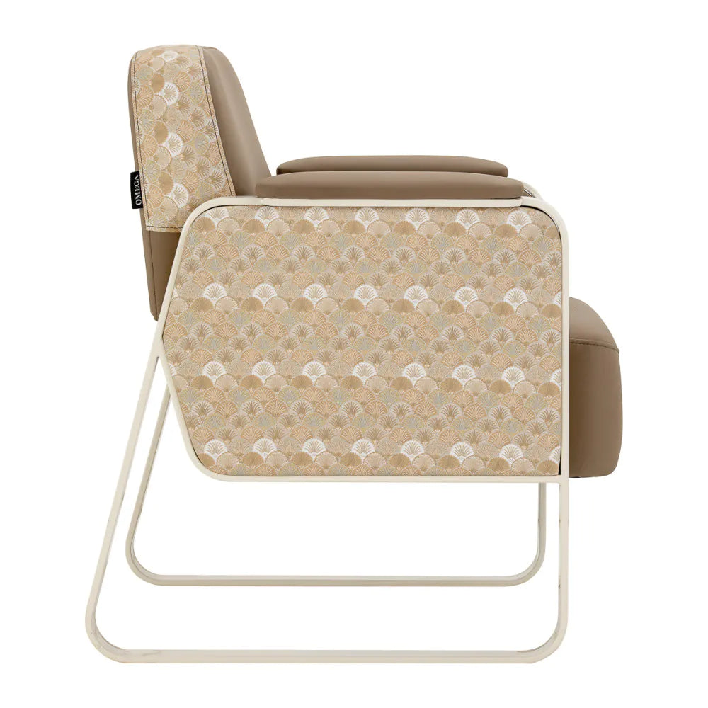 Fåtölj Omega Grandeur – Beige Konstläder & Art Deco-design