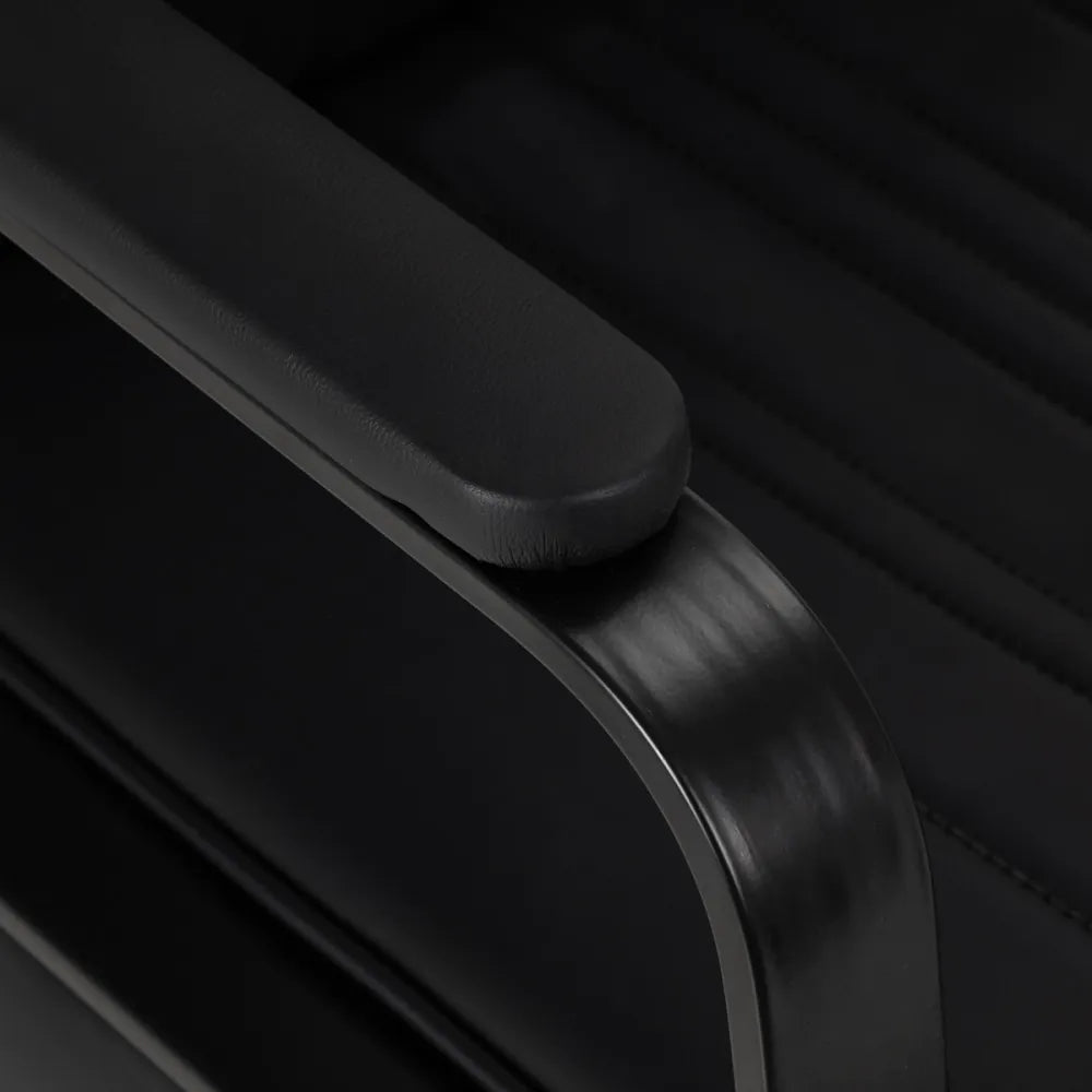 Frisörstol Omega Luna – Hydraulisk med Industriell Design